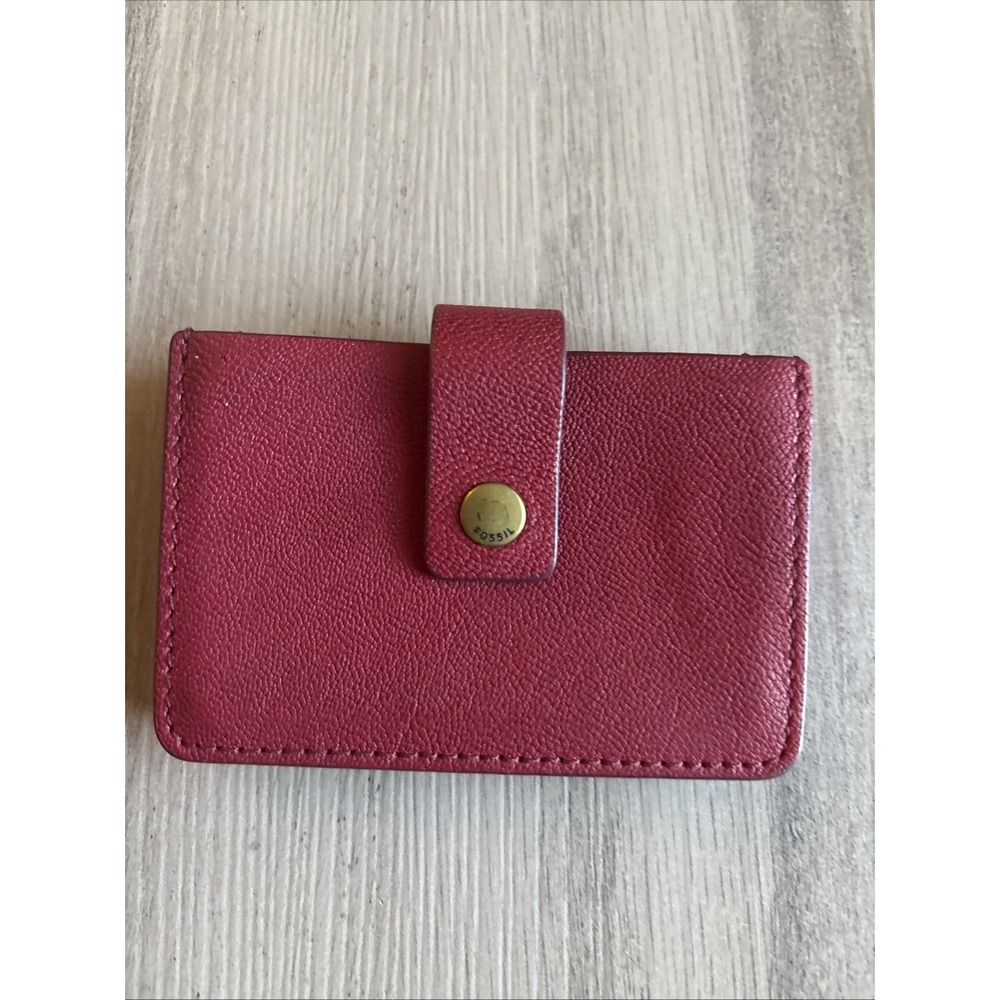 Women's Fossil Wallet w/ Zippered Coin Purse/Credit Card Holder Maroon